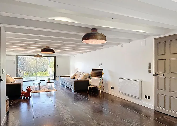 Elysia Yourhosthelper ヴィラ *