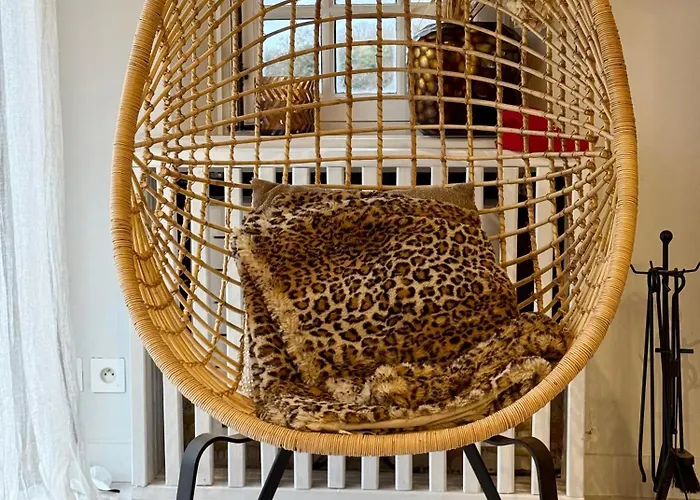 Elysia Yourhosthelper ヴィラ トゥック