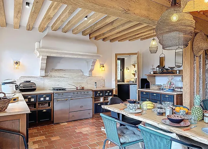 Elysia Yourhosthelper ヴィラ *