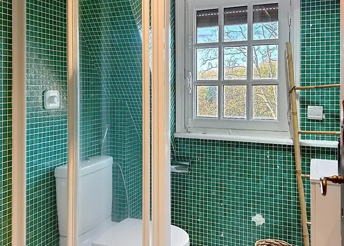 Elysia Yourhosthelper Villa