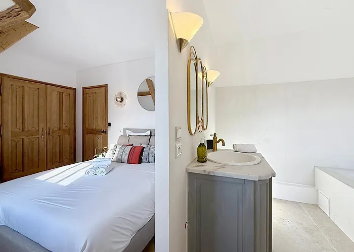 Villa Elysia Yourhosthelper